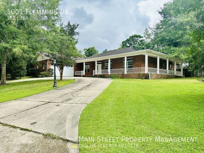 Building Photo - 1001 Fleming Dr