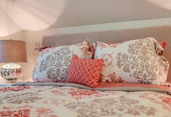 Building Photo - 8405 Brady Ave