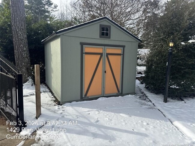 Building Photo - 1429 Pine Valley Loop