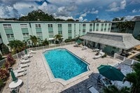 Building Photo - 1706 Belleair Forest Dr