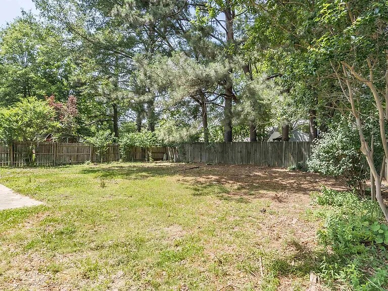 Building Photo - 5714 Sleepy Woods Cove