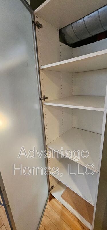 Building Photo - 3804 Roanoke Rd