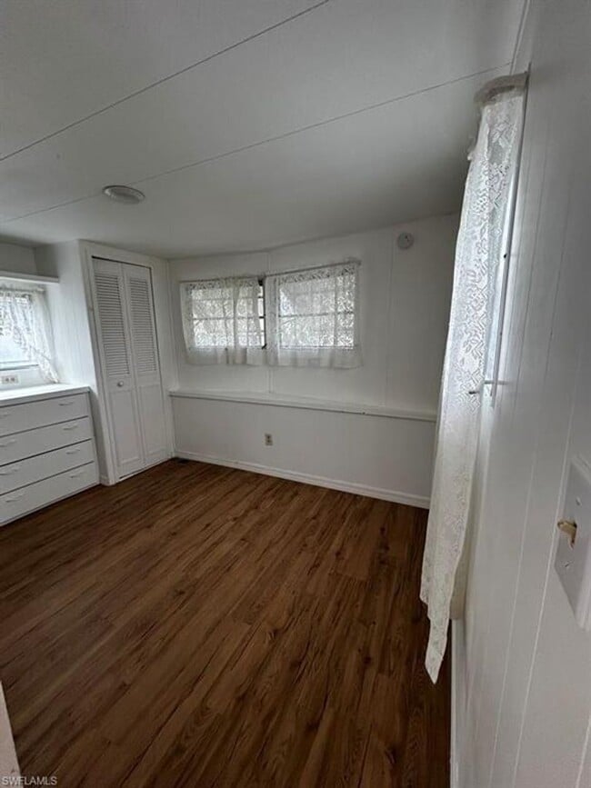 Building Photo - **FIRST MONTHS RENT FREE** 2 Bedroom Mobile home with Spacious yard!