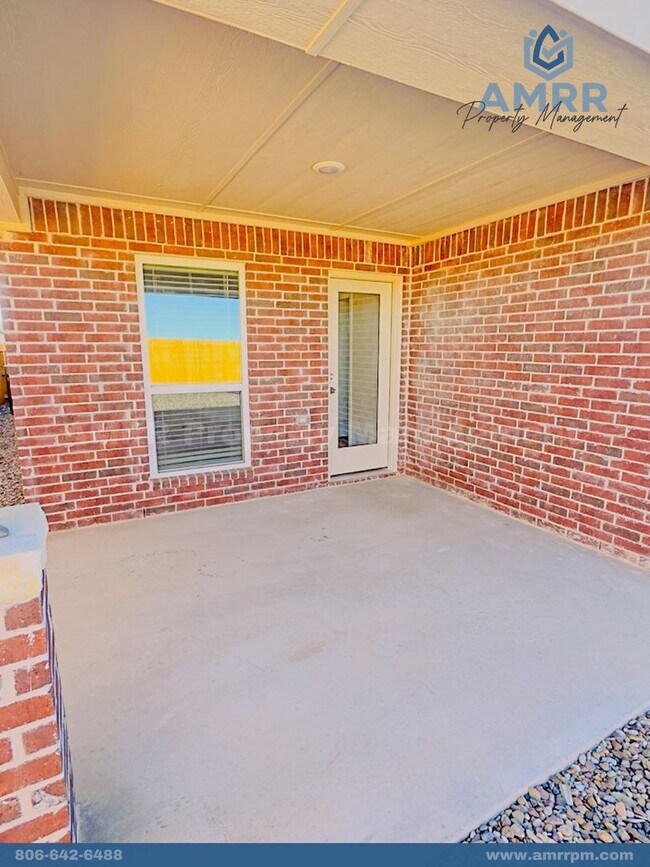 Building Photo - 1635 Wrigley Dr