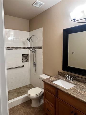 Building Photo - 4504 Red Robin Ct