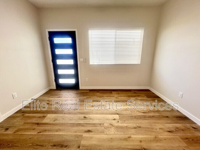 Building Photo - 3315 Clairemont Mesa Blvd