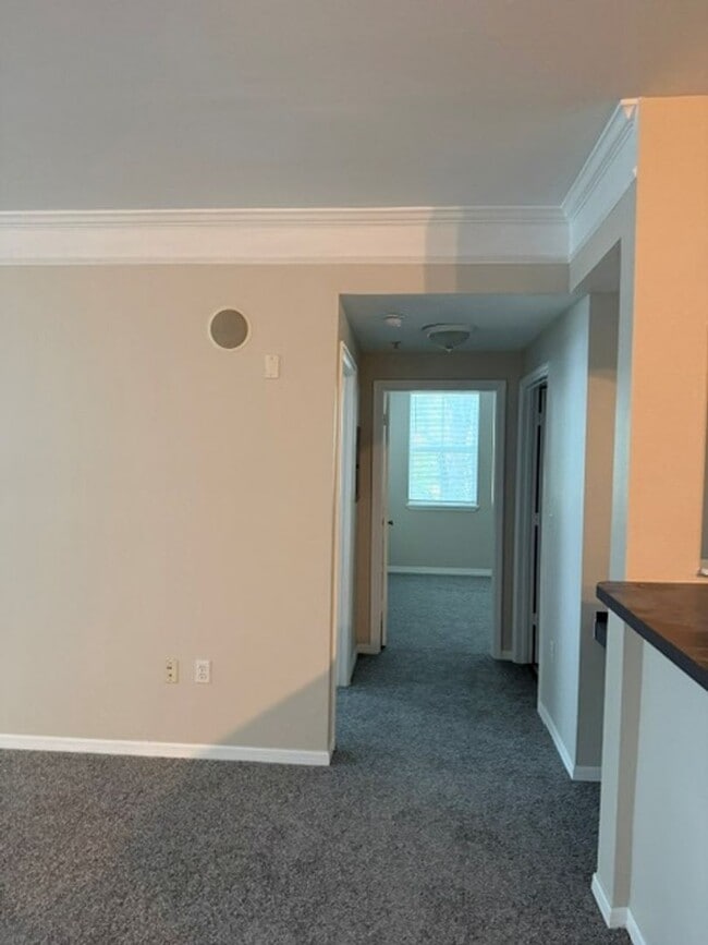 Building Photo - 3250 Corona Village Way