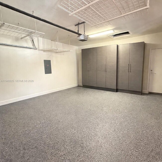 Building Photo - 27037 SW 142nd Ave