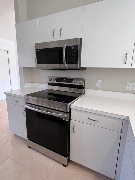 Building Photo - 2845 Cypress Trace Cir