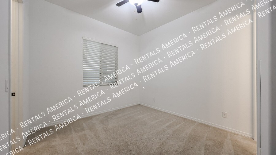 Building Photo - 19060 Rancho Dr