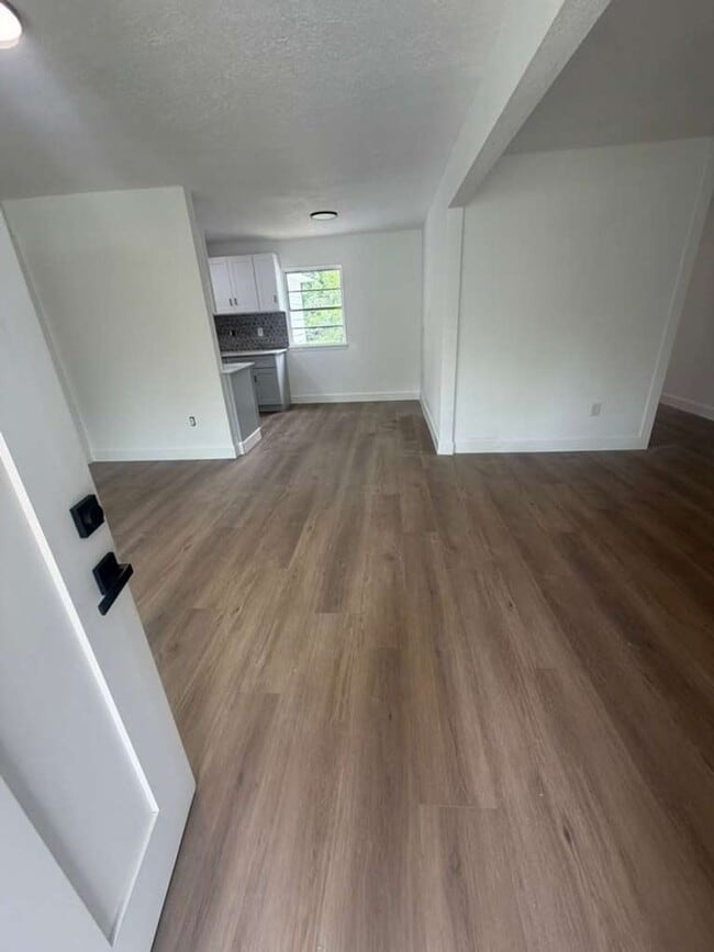 Building Photo - BEAUTIFUL HOME IN HOUSTON. MOVE IN READY!.
