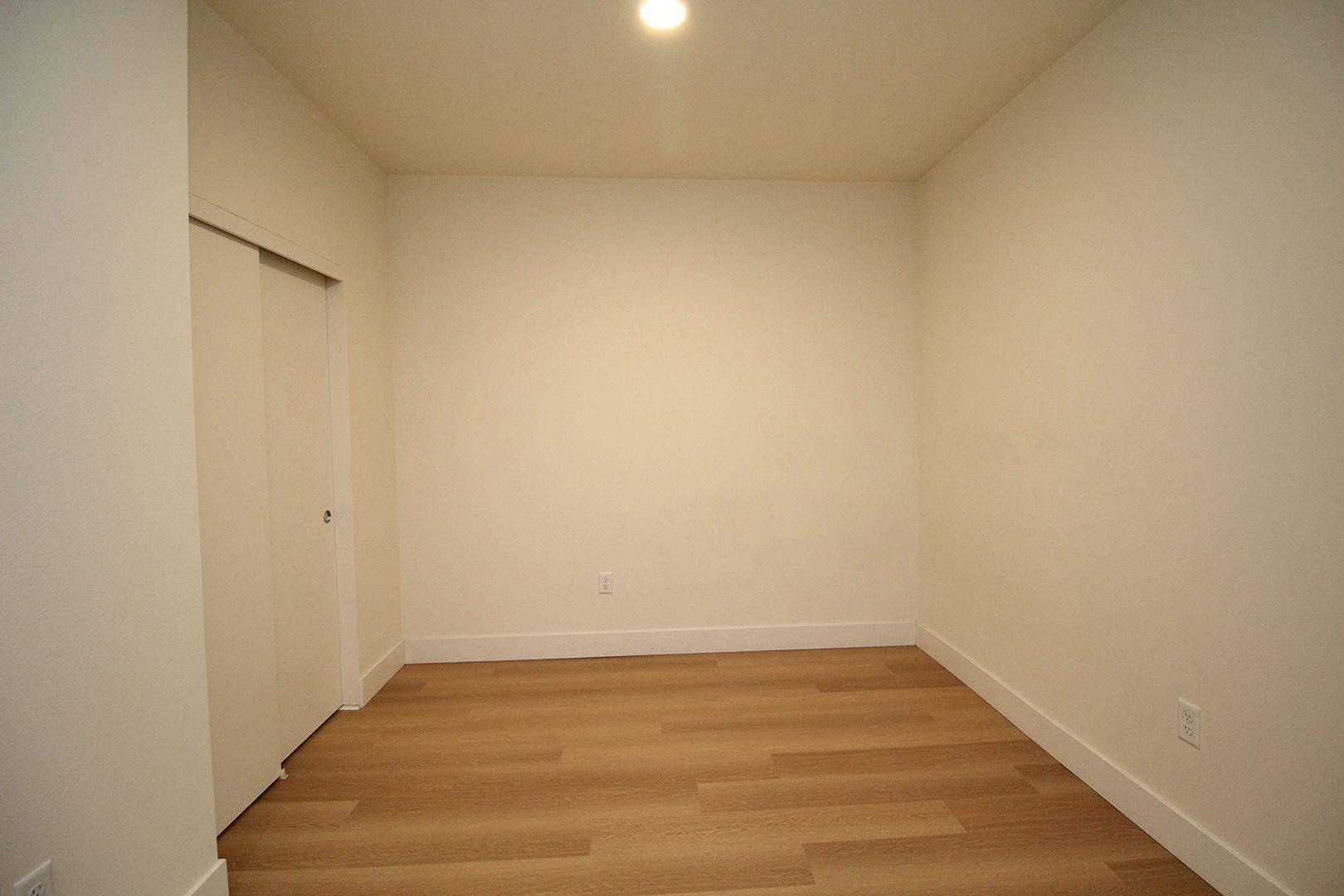 Building Photo - 8417 SW 24th Ave