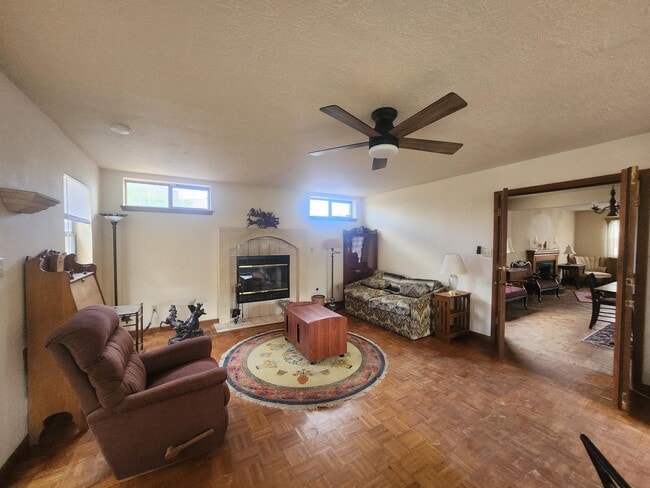 Building Photo - 1025 Lynch Ct NW