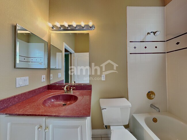 Building Photo - 1591 Crawford Dr