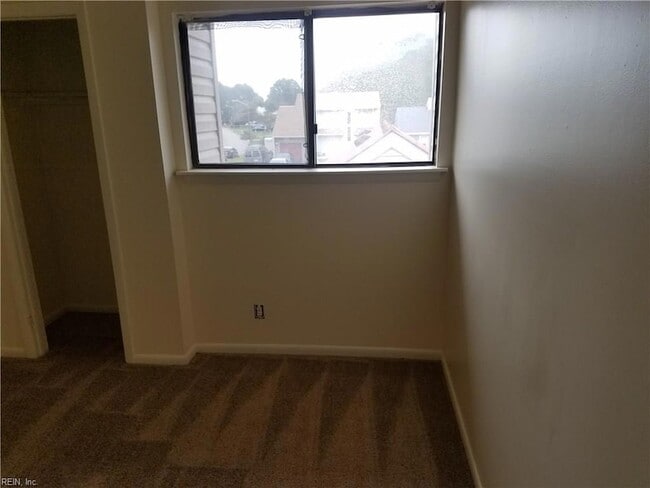 Building Photo - 1553 Bridle Creek Blvd