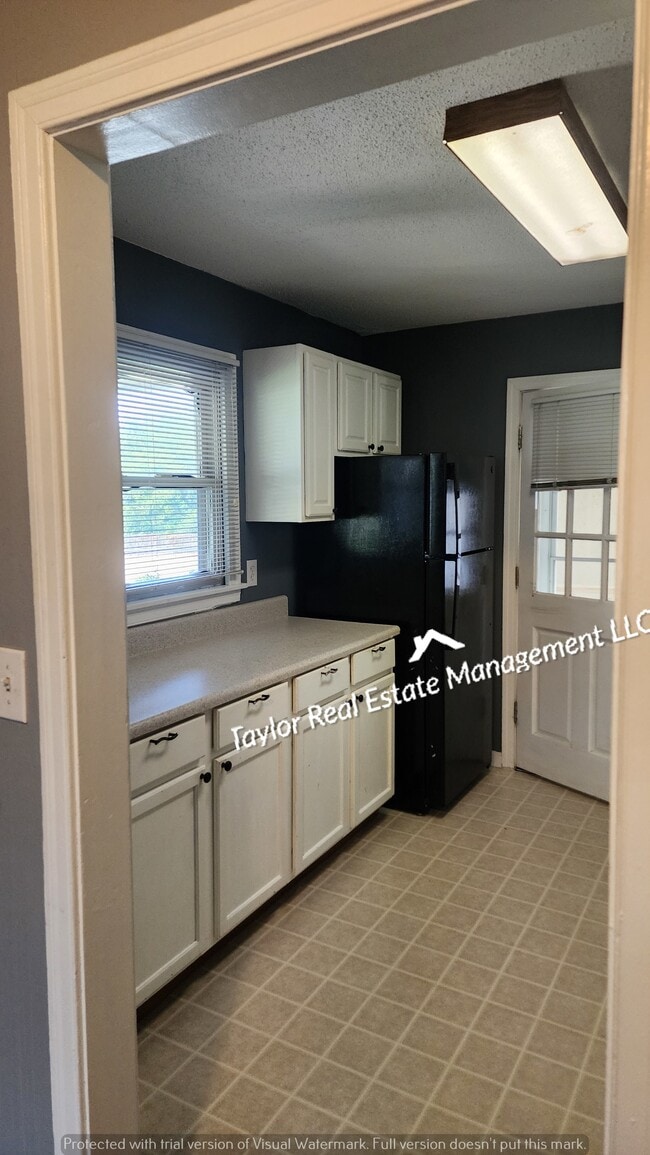 Building Photo - 1154 Hermitage Dr