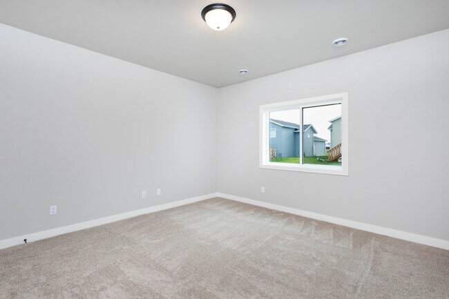 Building Photo - 6710 68th St S
