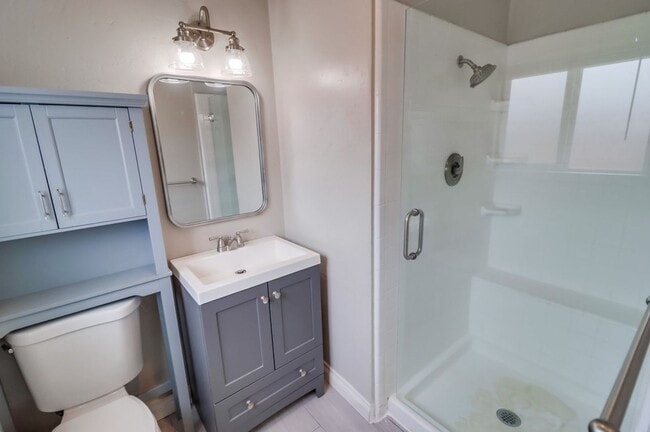 Building Photo - Imperial Beach, Gorgeous 4 bed 2 bath home...