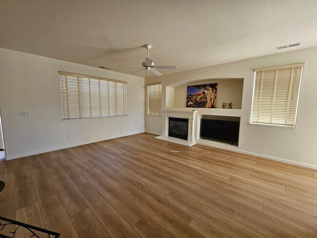 Building Photo - Beautiful South Reno Home in Double Diamond Ranch