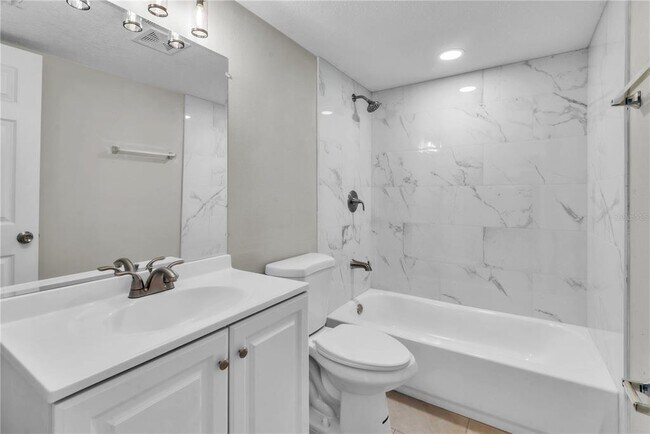 Building Photo - 8640 Tahoe Ct