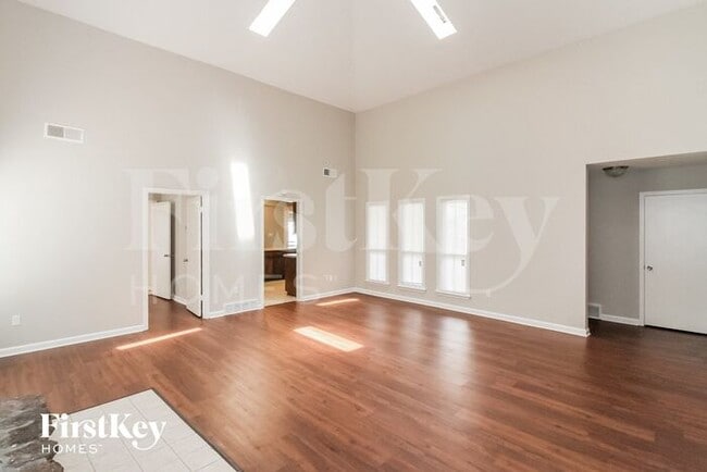 Building Photo - 2993 Ridgeway Rd