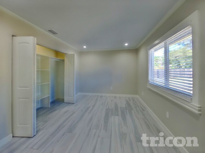 Building Photo - 1040 Grapefruit Rd SE