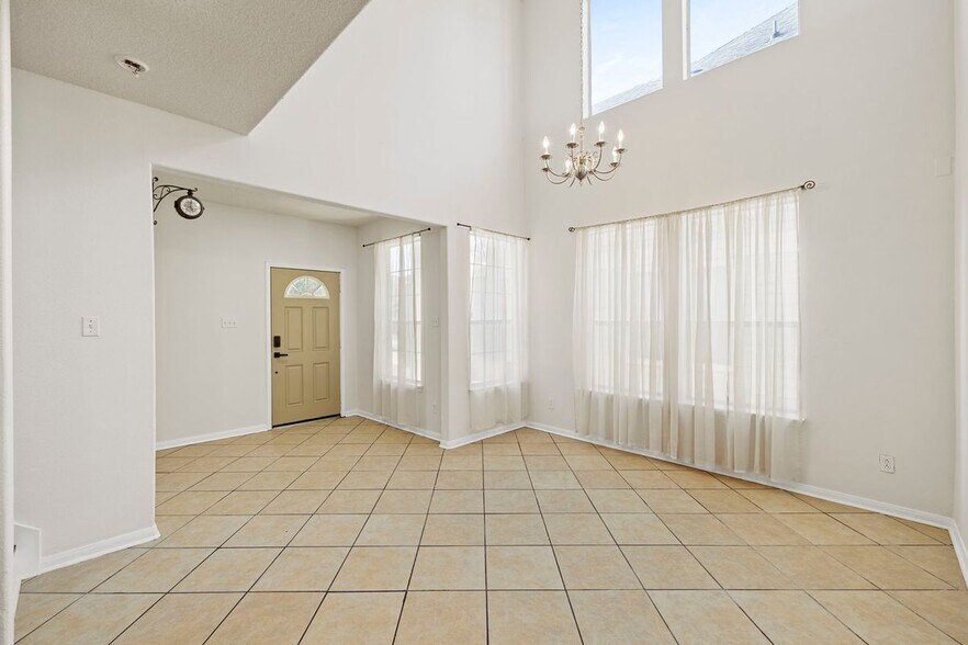 Building Photo - 26122 Parkman Grove Dr