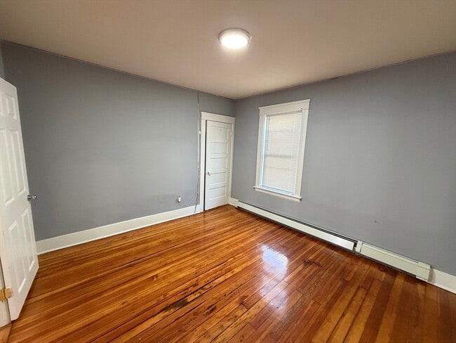 Building Photo - 143 Pilgrim Ave