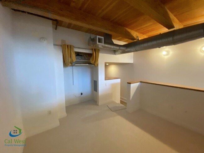 Building Photo - $3495.00 - Luxury 1/1.5 Santana Row with Bonus room