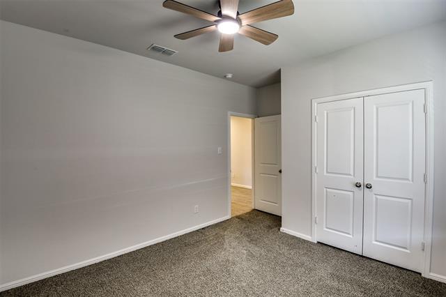 Building Photo - 701 Blacktail Dr