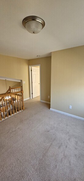 Building Photo - 5113 Minuteman Ln