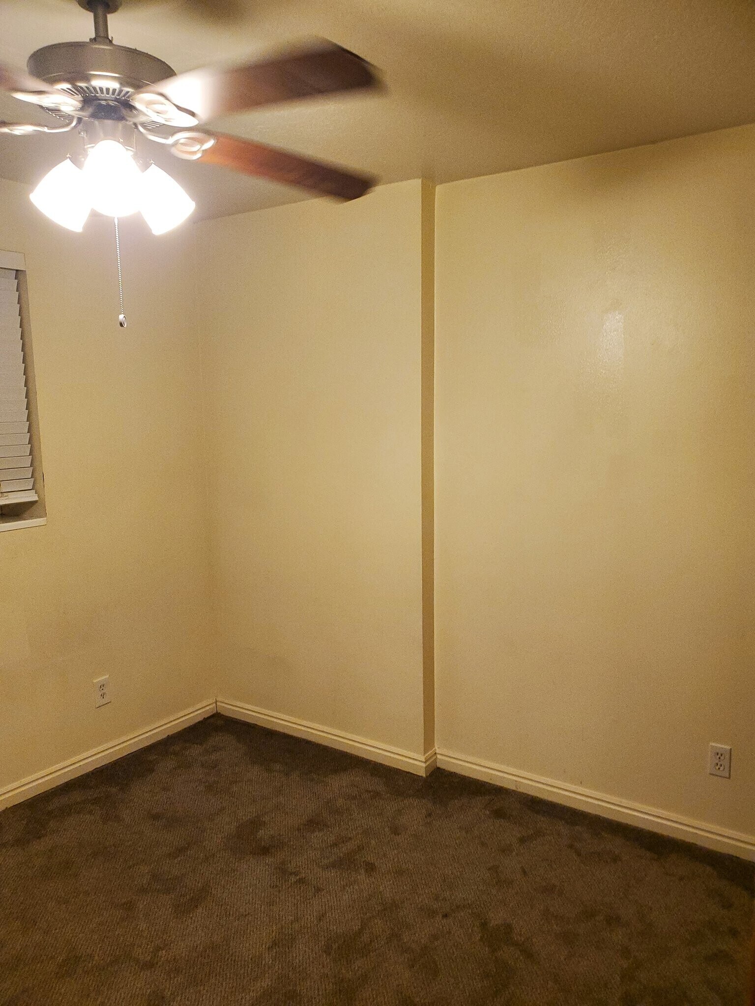 Building Photo - 476 N 300 E