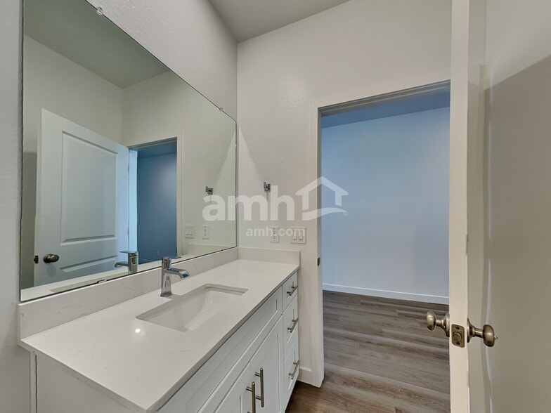 Building Photo - 1509 Aquamarine Dr