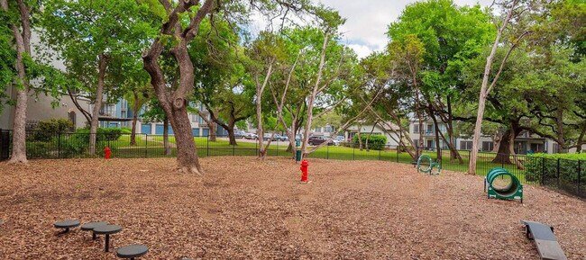 Building Photo - 12100 Metric Blvd