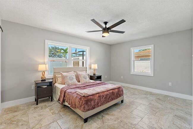 Building Photo - 10132 4th St E