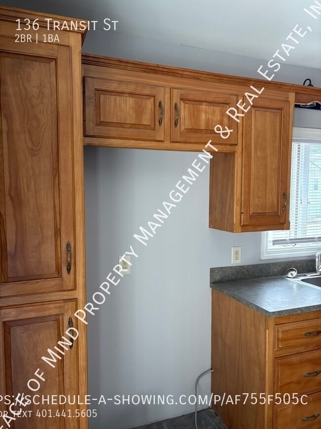 Building Photo - 136 Transit St