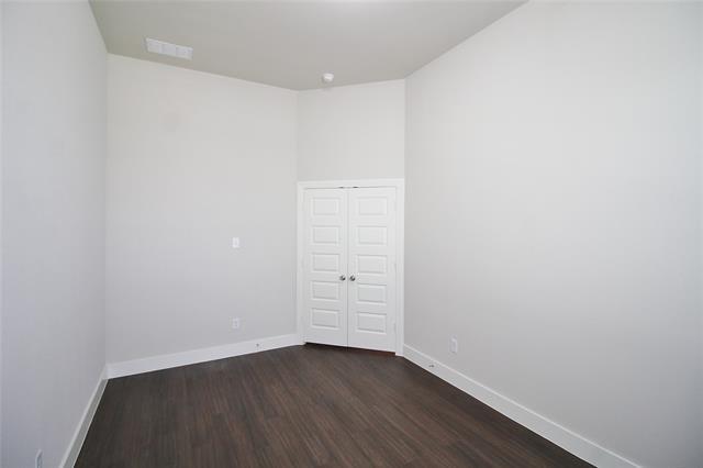 Building Photo - 1665 Sheldon Dr