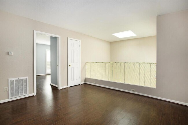 Building Photo - 1300 Augusta Dr