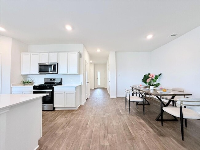 Building Photo - 598 Gladiola Lp