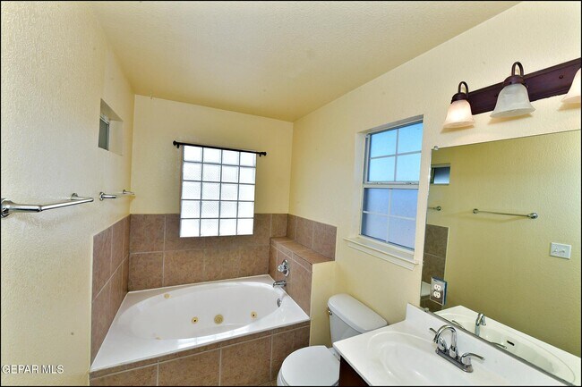 Building Photo - 14157 Robert Ituarte Dr