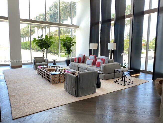 Building Photo - 350 Ocean Dr