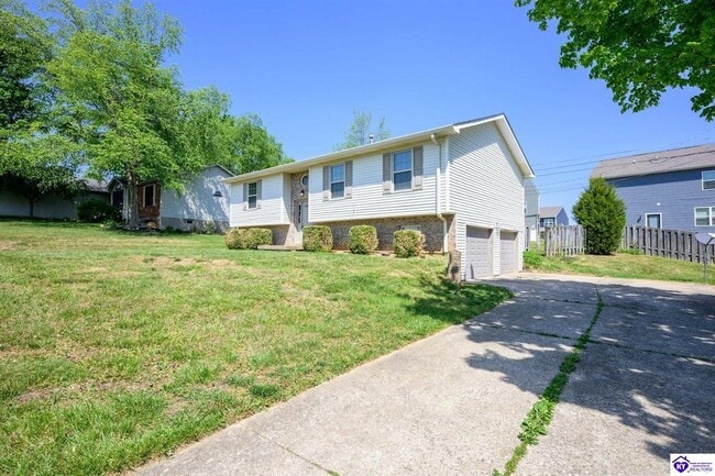 Building Photo - 413 Ridgecrest Rd