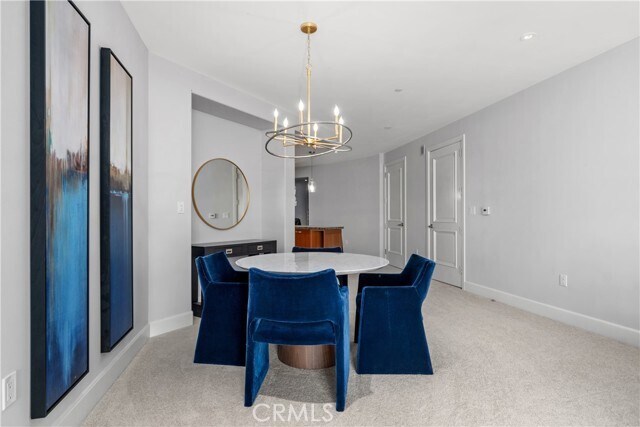 Building Photo - 5042 Scholarship