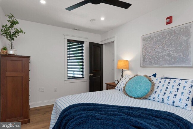 Building Photo - 1000 West St