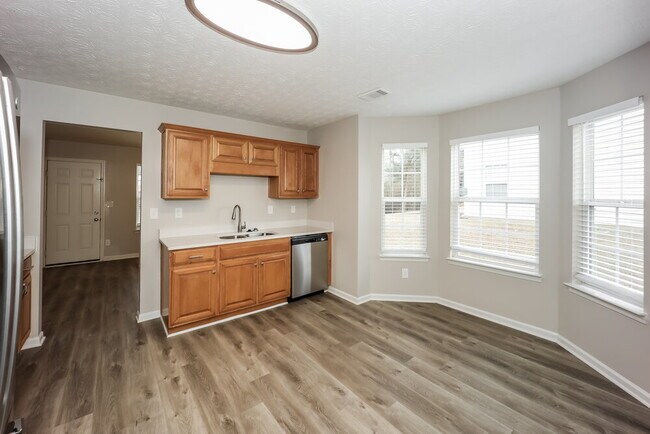 Building Photo - 235 Sandstone Dr