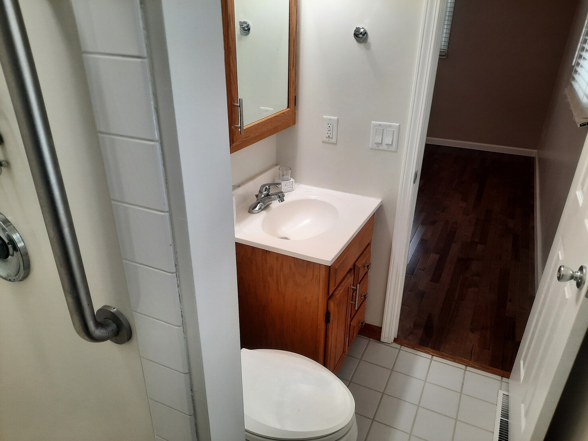 Building Photo - 144 Brentwood Dr