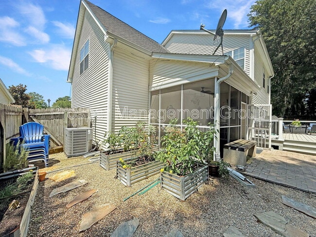 Building Photo - 578 Carters Grove Rd