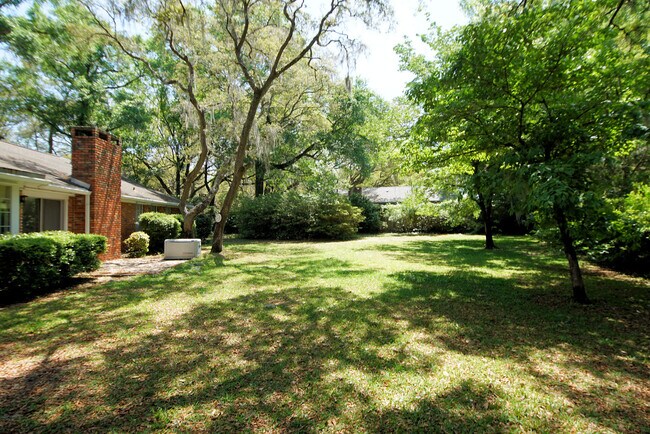 Building Photo - 18 Sherwood Rd NW