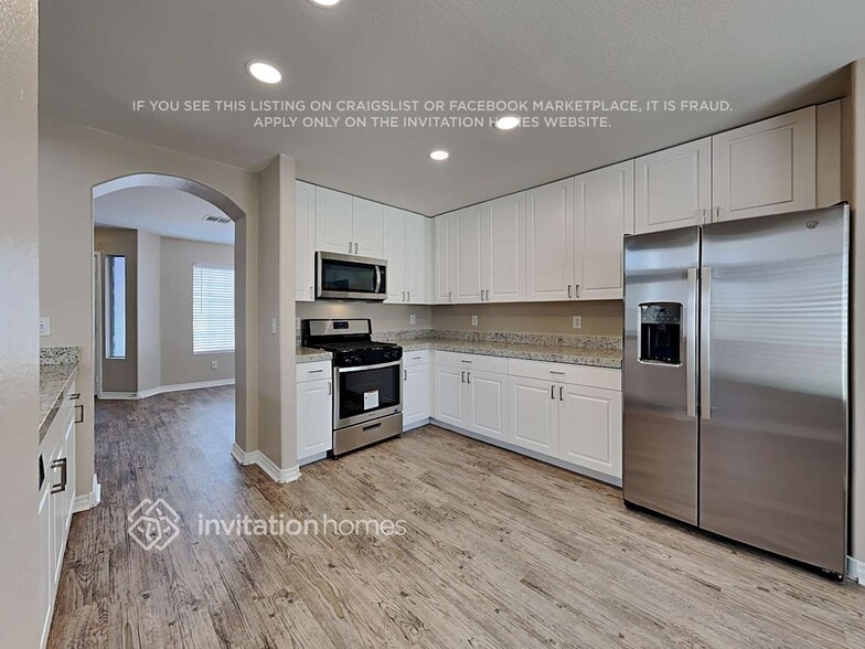 Building Photo - 8044 Revolver Ave