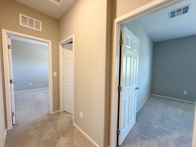 Building Photo - 4495 Vigny St